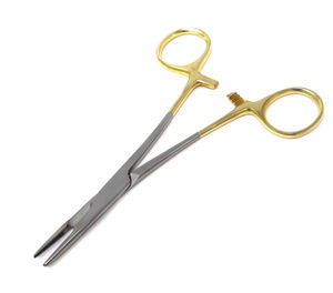Portaagujas Olsen Hegar con tijeras – Acero inoxidable reutilizable para suturas seguras y cortes eficientes en procedimientos quirúrgicos - Product Image 2