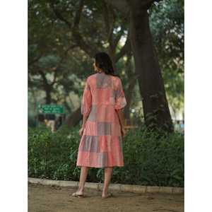 Vestido casual multicolor de cuadros vichy con corte acampanado - Product Image 4