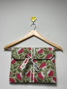 Conjunto de Pijama de Algodón para Mujer con Estampado Floral de Verano, Hecho a Mano, Ecológico, de Secado Rápido y Cómodo, con Bolsa a Juego - Product Image 6