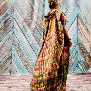 Nouveau produit 2024 : Kimono tie-dye fait main pour femme, style bohème, coupe classique, idéal pour la plage et les vacances d'été, avec 1 bandeau - Product Image 5