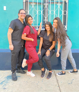 ชุดยูนิฟอร์มสครับผ้าสเตรช รุ่น Niaahinn 42032 สีเทา สีแดงเบอร์กันดี สีน้ำเงินกรมท่า สำหรับบุรุษและสตรี เหมาะสำหรับใส่ทำงานในโรงพยาบาล แบบจ็อกเกอร์ - Product Image 6