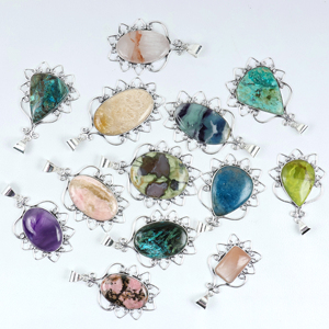 Venta al por Mayor de Colgantes de Piedras Preciosas Naturales Mixtas BISMILLAH GEMS, Filigrana Intrincada, Estilo BOHEMIA, Forma de Paz, Chapado en Plata de Ley 925 - Product Image 3
