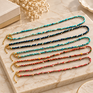 Collar de Cordón de Seda Trenzado Hecho a Mano Estilo Bohemio para Mujer, Joyería Textil Multicolor con Detalles en Oro, Ajustable, para Fiestas - Product Image 1