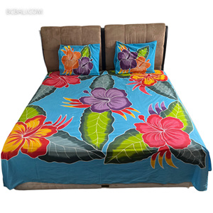 Cotton Bedsheet Handpainting Floral <strong>Design</strong> Originally Made in Bali by Balinese Artisans