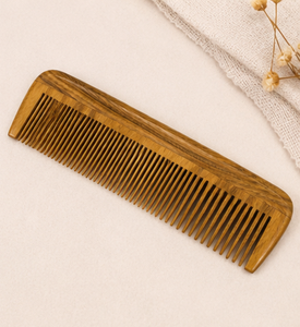 Peigne à barbe artisanal en bois naturel, écologique et durable, avec étui en cuir, peigne à cheveux de poche à dents fines, fait main, professionnel - Product Image 1