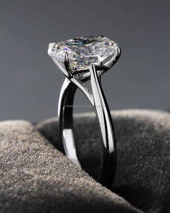 Anillo de Diamante Cultivado en Laboratorio con Corte Oval de Lujo, Anillo de Compromiso Solitario de Oro Blanco, Joyería Elegante para Mujer en Oro de 10K/14K/18K - Product Image 2