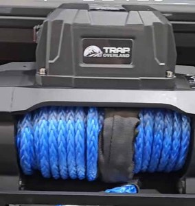 Treuil électrique TRAP OVERLAND 13500LBS 12V avec corde synthétique pour remorquage de camions 4x4, remorques, tout-terrain et secours - Product Image 1