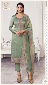Ensemble de costume de luxe en soie dorée brodée avec dupatta, tenue ethnique de créateur pour femme, travail Zarkan, tenue de soirée, tenue de mariage, tenue festive - Product Image 3