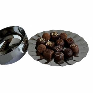 Tazón de chocolate de metal plateado pulido de primera calidad para exhibir dulces y postres, ideal para eventos y ocasiones especiales, al mejor precio. - Product Image 1
