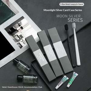 Fournitures hôtelières de luxe, kits d'accueil pour hôtels, ensembles d'articles de toilette jetables, kit d'accueil écologique, mini-shampoing, gel douche, lotion pour le bain, pantoufles - Product Image 4