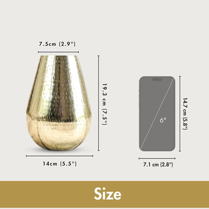 Vase en métal de luxe, finition dorée élégante, porte-fleurs décoratif, accent moderne pour la maison, centre de table pour salon et salle à manger - Product Image 3