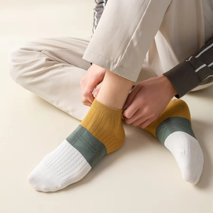 Pakistan Made High Quality Youth Men's Cotton Wool Liner Sports Casual Spring Foil Print Solid Quick Dry <b>Knitted</b> Crew Socks - Product Image 3