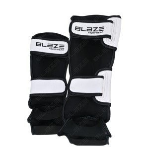 Ensemble de protège-tibias personnalisés pour enfants et adultes, pour MMA, kickboxing, Muay Thai, entraînement et combat, pour enfants, Blaze Fight Wear. - Product Image 6