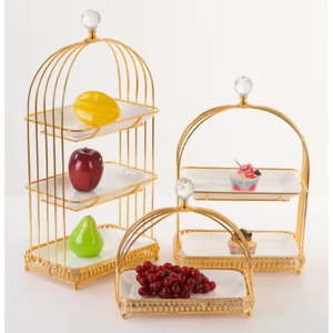 Soporte metálico de calidad garantizada para pasteles, ideal para configuraciones profesionales de fotografía de pasteles. - Product Image 4