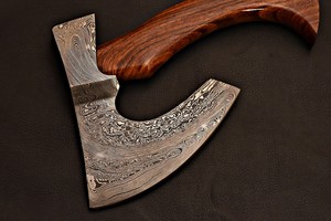 Hacha de Acero de Damasco Forjada a Mano con Mango de Madera de Palisandro para Partir Leña, Acampar al Aire Libre, Caza, Supervivencia, Herramienta OEM Personalizada - Product Image 5