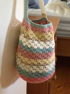Sac fourre-tout en crochet fait main, multicolore, rayé, style bohème, en coton, pour usage intérieur - Product Image 1