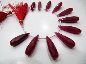 EMINENT JEWEL N ARTS Cuentas facetadas de rubí en forma de lágrima larga tipo briolette, aproximadamente 1 pulgada, se venden por hebra de 8 pulgadas de largo, Rajasthan - Product Image 5