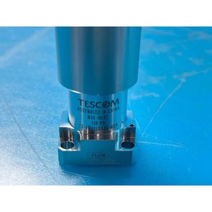 Controlador de Flujo Másico Hitachi SFC2480FA MC-4SAGTBL COS 30SCCM SAM Usado Como Está, Piezas de Equipos Semiconductores Legados - Product Image 5
