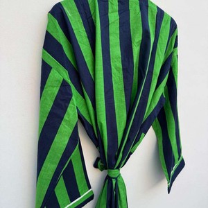 Bata Kimono 100% Algodón a Rayas con Cuello en V y Cintura Ajustable para Mujer y Hombre, Ideal para Playa y Bodas - Product Image 4
