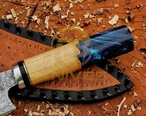 Cuchillo de Chef de Acero de Damasco Hecho a Mano de Primera Calidad con Mango Ergonómico de Resina y Madera para Cocina Profesional - Product Image 4