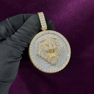 Colgante de Lujo con Cabeza de León Bañado en Oro y Plata de Ley, con Moissanita VVS de 12 Quilates, Joyería Hip Hop de Impacto - Product Image 2