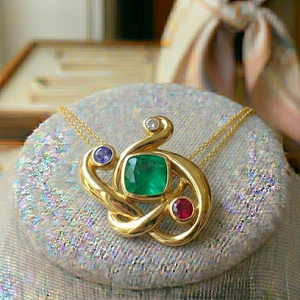 Elegante Collar con Colgante de Ónix Verde Corte Cojín, 16 Pulgadas de Largo, Piedra de 8mm, Plata de Ley 925, Chapado en Oro de 18K, Joyería para Uso Diario - Product Image 4