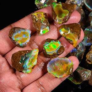 โอปอลเอธิโอเปียหลากสี หลายขนาด แบบหยาบ สำหรับทำเครื่องประดับ AK Gems 2000 กะรัต น้ำหนัก 1 กิโลกรัม 100 ชิ้นต่อชุด - Product Image 5