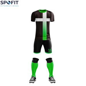 Ensemble d'uniformes de football respirants unisexes, légers, à séchage rapide, en tissu 100% polyester, avec design personnalisé et service OEM - Product Image 5