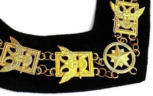 Collier de Cérémonie Maçonnique Rite Écossais Personnalisé 32 Degrés en Velours Noir avec Emblèmes d'Aigle Ornementaux Dorés – Fournisseur de Régalia Cérémonielle - Product Image 2