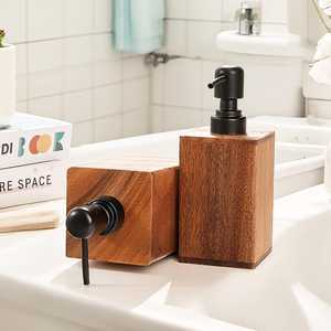 Dispensador de Jabón de Madera, Diseño Rectangular Minimalista, para Baño, Hogar, Grabado con 'Sweet Home' y 'Merry Christmas' - Product Image 3