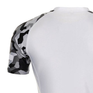 Vêtements de sport pour hommes, t-shirts de compression sur mesure, matière durable, respirante, séchage rapide, écologiques - Product Image 6