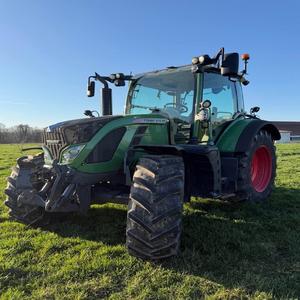 Tractor Agrícola Fendt 512 VARIO Barato de 12HP 2WD con Transmisión por Engranajes, Bomba, Caja de Cambios y Rodamientos - Product Image 4