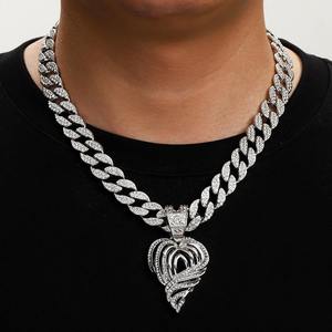 Collar con Colgante de Corazón de Aleación de Zinc Chapado en Oro con Cadena de Eslabones de Piedra Moissanita, Estilo Hip Hop, Unisex, Regalo para Fiestas Hindúes - Product Image 2