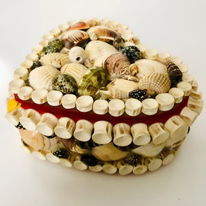 Love <b>Heart</b> <b>Shape</b> <b>Box</b> Made of Natural Sea Shells Gift Boxes Jewelry Container with Velvet Liner Souvenir Tourist Gifts - Product Image 1