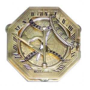 Montre Style Boussole Lumineuse Camping Nouveau Portable Voyage Randonnée Poche Antique Boussole À Vendre Laiton Design Extérieur Classique - Product Image 4