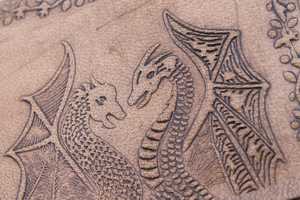 Diario Vedant con Tapa Dura de Cuero Resistente con Dragones en Relieve, Encuadernación en Espiral con Papel de Algodón Orgánico - Regalo - Product Image 3