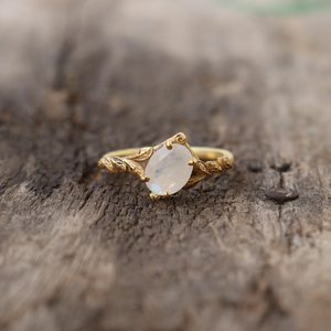 Anillo de Hoja de Piedra Lunar Inspirado en la Naturaleza, Plata de Ley 925, Chapado en Oro de 14K, Piedra Lunar Arcoíris, Regalo de San Valentín, Anillo de Oro - Product Image 1