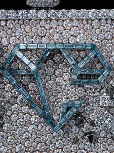 Colgante Personalizado Estilo Hiphop con Incrustaciones de Diamantes Moissanita, Plata 925 con Acabado en Oro Blanco de 14K, con Logotipo y Número, para Regalo - Product Image 2