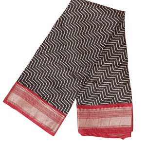 Premium Quality Black Chevron Cotton Saree Soft and Breathable Ethnic Wear for Office Casual Occasions Available In Bulk Quality - Product Image 2