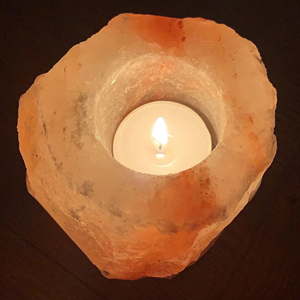 เชิงเทียนรูปหัวใจทำจากเกลือหิมาลัยสีชมพู พรีเมียม งานฝีมือธรรมชาติ รูปทรงโคมไฟ ผลิตด้วยมือในประเทศปากีสถาน - Product Image 3