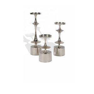 เชิงเทียนสองโทนในสามขนาดเชิงเทียนทำจากอลูมิเนียมหล่อสำหรับตกแต่งบ้านเชิงเทียน - Product Image 3