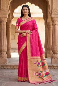 Sari indien en soie verte douce et lustrée, style Banarasi, pour mariage, tenue traditionnelle indienne pour femmes, matériaux recyclés - Product Image 3