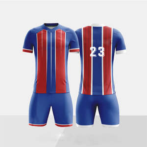 Maillot de football rétro personnalisé 100 % polyester, séchage rapide, respirant, uniforme de football, fabrication sur mesure, grandes tailles - Product Image 4