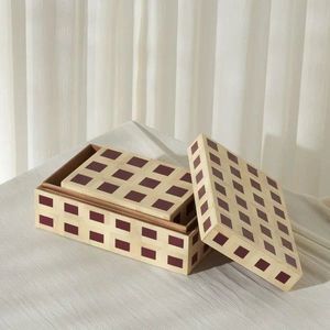 Boîte à bijoux attrayante en MDF et résine avec un artisanat élégant pour la table de chevet et la coiffeuse de chambre à coucher - Product Image 4