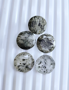 Pierre précieuse en quartz rutile noir facetté de forme ronde 15*15 mm, 100% naturelle, pour la création de bijoux, au prix de gros. - Product Image 5