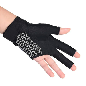 Ventes chaudes, fabricant OEM, gants de snooker unisexes, gants de billard de qualité supérieure, gants de snooker durables à trois doigts - Product Image 4
