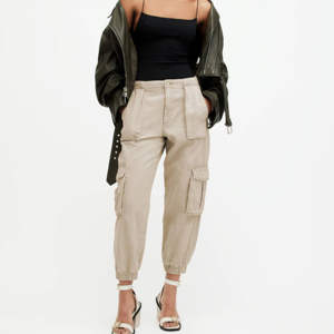 กางเกงวอร์มขาบานสำหรับผู้หญิง ฤดูหนาว รับผลิตแบบ OEM  รับทำแบรนด์ตามสั่ง เป็นมิตรกับสิ่งแวดล้อม น้ำหนักเบา - Product Image 2