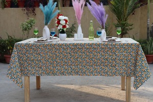 Nappe en coton imprimée à la main motif floral indien vert mousse vieillie et blanc, pour événements, mariages et décoration de table de ferme - Product Image 3