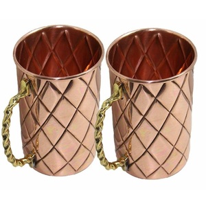 Mugs à cocktail uniques en cuivre, cadeau idéal pour les barmans, ensemble de mugs en cuivre hauts et sophistiqués pour bars haut de gamme - Product Image 1