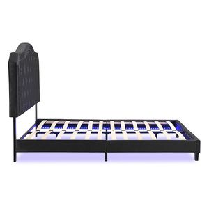 Letto con Piattaforma Illuminata a LED in Velluto Nero, Design Curvo Trapuntato, Facile Montaggio con Robusto Supporto a Doghe in Legno - Product Image 5